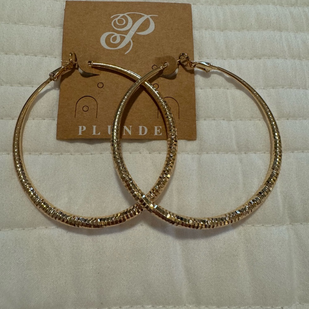 Plunder Gold tone hoop earrings